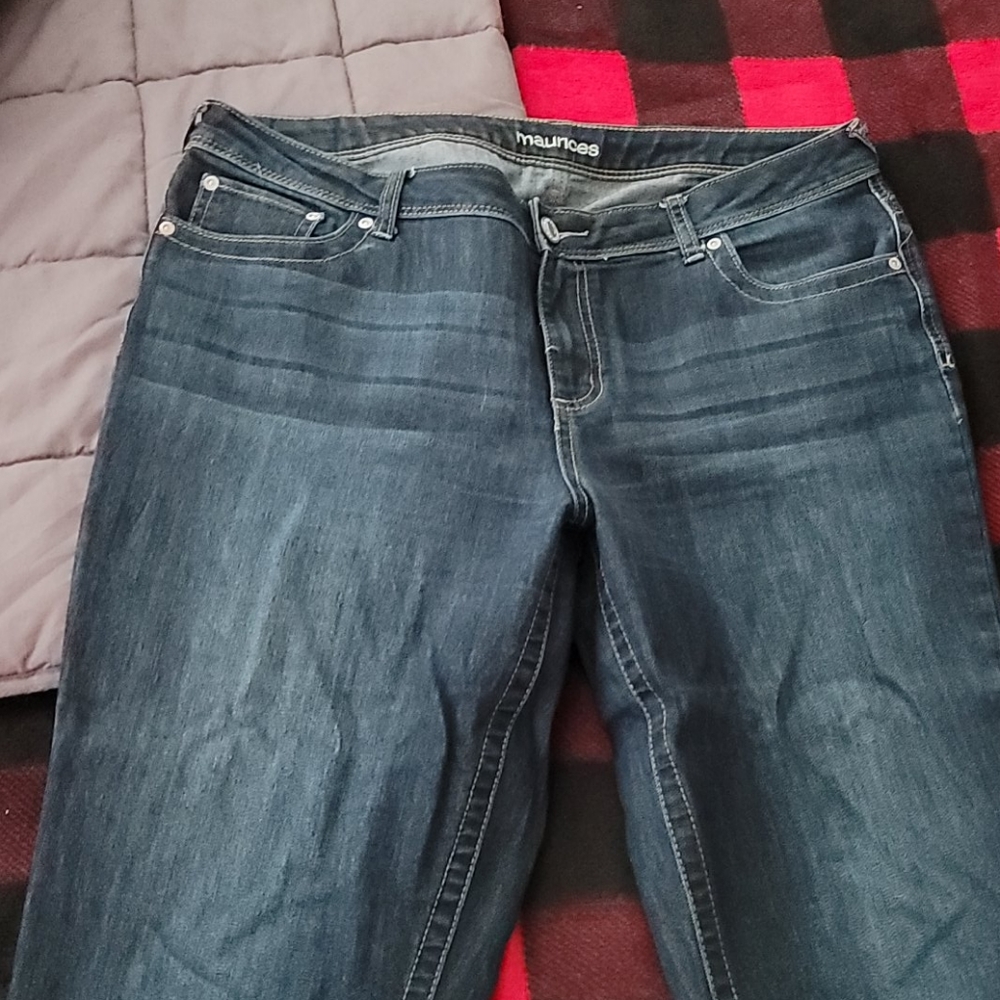 Maurices jeans